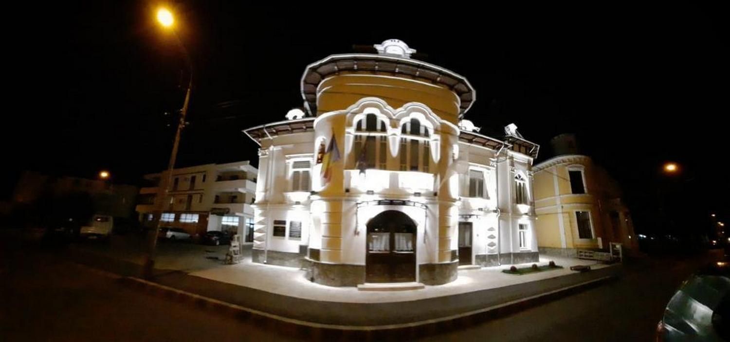 Târgu Jiu – creații arhitecturale unice, care merită vizitate în cel mai frumos oraș din Oltenia