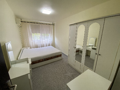 Inchiriere apartament 3 camere  in Targu Jiu str. Brandusei