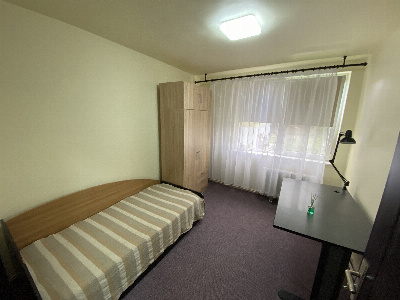 Inchiriere apartament 3 camere  in Targu Jiu str. Brandusei