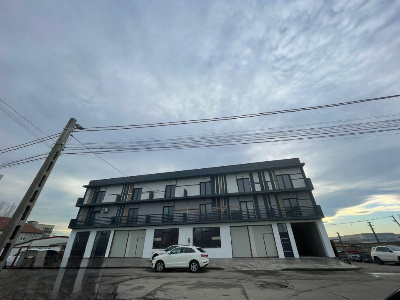Închiriere spațiu comercial situat în Târgu Jiu, strada Islaz
