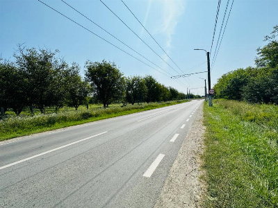 Vânzare teren situat în Târgu Jiu, Calea Tismanei - la DN 67 D