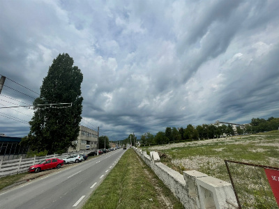 Închiriere teren intravilan, vad comercial, situat în Bârsești, la DN 67 D