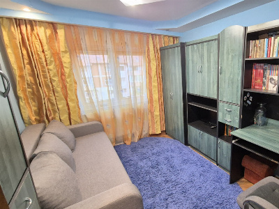 Vânzare apartament 3 camere - Bld. Constantin Brâncuși - zona Pieței Centrale 