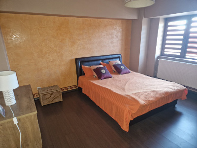Vânzare apartament spațios cu 3 camere, Târgu Jiu, Bld. Republicii