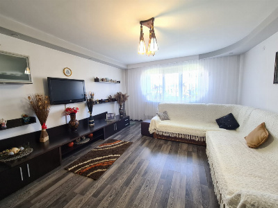Vânzare vilă, situată în Târgu Jiu, Aleea Sf. Dumitru - cartier Drăgoieni
