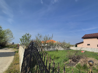 Vânzare teren intravilan, situat în Târgu Jiu, strada Ana Ipătescu