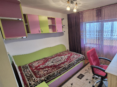Ofertă rară: vânzare apartament 4 camere - zonă centrală - 91 mp - etaj 3