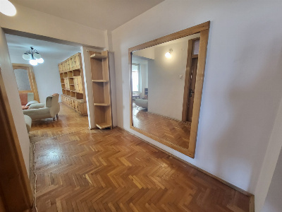Vânzare apartament 5 camere, 119 mp – Bd. Republicii – zonă semicentrală