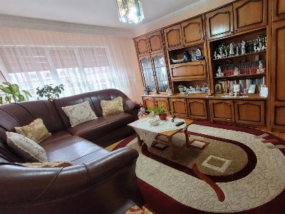 Vânzare apartament 2 camere, situat în zonă centrală, strada Cerna