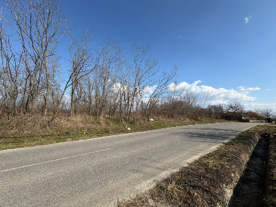 Vânzare teren cu dublă deschidere, situat în comuna Lelești, sat Lelești