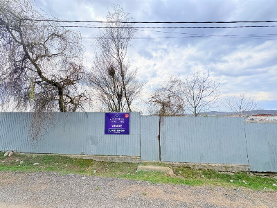 Vânzare teren 1.367 mp – strada Prieteniei – zonă în dezvoltare