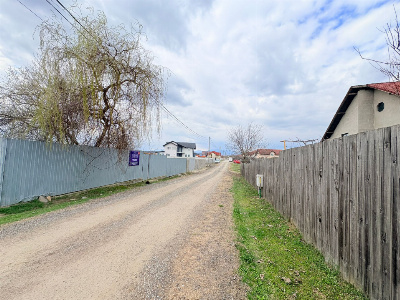 Vânzare teren 1.367 mp – strada Prieteniei – zonă în dezvoltare