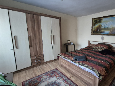 Casă P+1 de vânzare cu teren 1.143 mp – Târgu Jiu, zona Panduri, str. Motrului