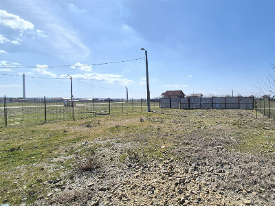 Vânzare teren intravilan 443 mp– Târgu Jiu, strada Făgăraș, zonă liniștită