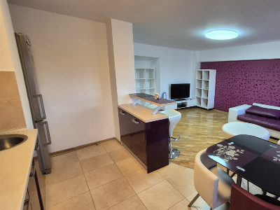 Închiriere apartament 2 camere modern, ultracentral, 70 mp – Târgu Jiu