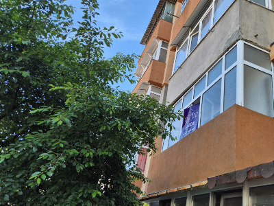 Vânzare apartament 2 camere, etaj 1, în Târgu Jiu - zona 8 Mai