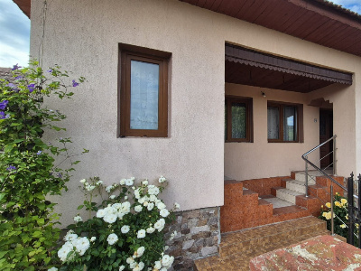 Vânzare proprietate situată în comuna Bengești-Ciocadia, sat Bălcești