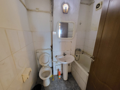 Vânzare apartament cu 2 camere, decomandat, Aleea Plopilor