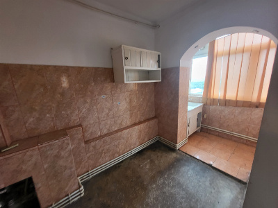 Vânzare apartament cu 2 camere, decomandat, Aleea Plopilor
