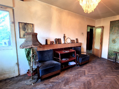 Vânzare apartament 2 camere, etaj 2, str. G-ral Christian Tell, Târgu Jiu