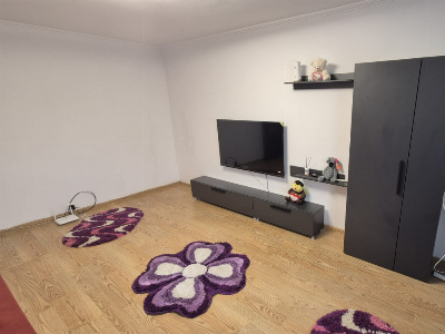 Închiriere apartament 2 camere – mobilat/utilat – zona Pieței Centrale