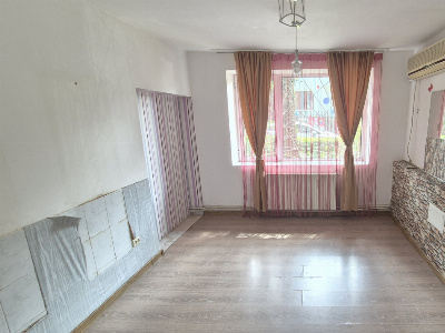 Închiriere spațiu comercial, parter, zonă centrală, Aleea Unirii, Târgu Jiu