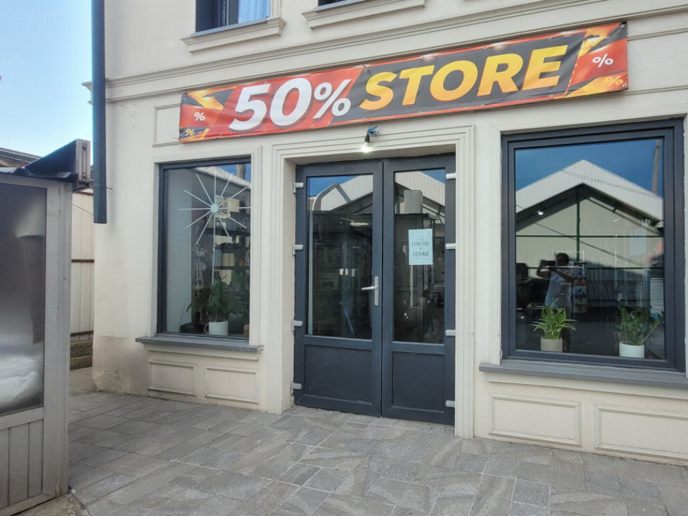 Închiriere spațiu comercial, zonă comercială activă, Piața Mică, Tg Jiu. 