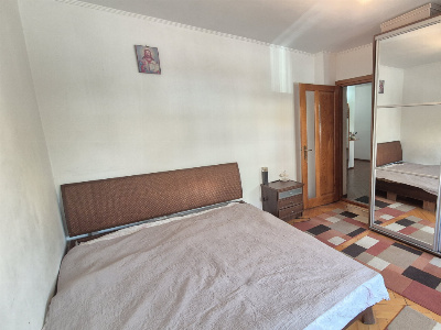 Vânzare apartament 3 camere – etaj 1 – ultracentral – strada Victoriei