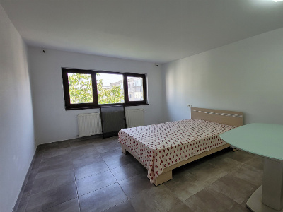 Vânzare apartament 3 camere complet renovat, Aleea Școlii, Rovinari