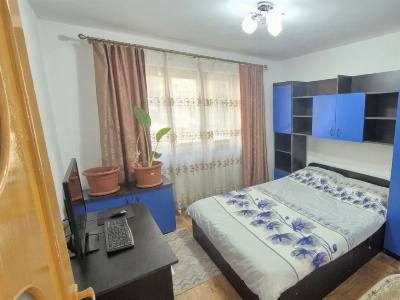 Vânzare apartament 3 camere, decomandat, etaj 1, în Târgu Jiu, Aleea Teilor 