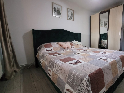 Vânzare apartament 4 camere, decomandat, strada Victoriei – central