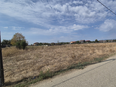 Vânzare teren extravilan 1.100 mp, strada Făgăraș, Târgu Jiu