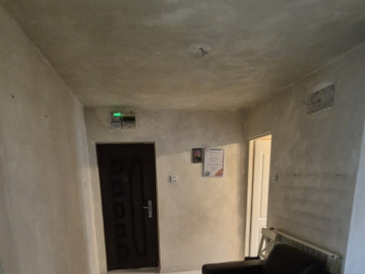Vânzare apartament 3 camere, decomandat, etaj 1, strada Zambilelor, Târgu Jiu