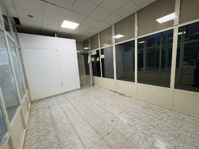 Închiriere spațiu comercial situat în Târgu Jiu, Piața Centrală