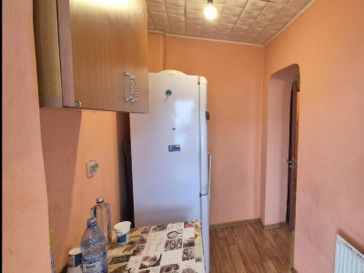 Vânzare garsonieră situată în Târgu Jiu, strada Constructorilor