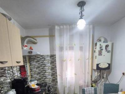 Vânzare apartament 3 camere, strada Nicolae Grigorescu - zona Debarcader